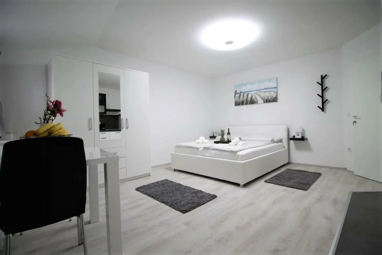 Arbel Apartments Porec 0*,