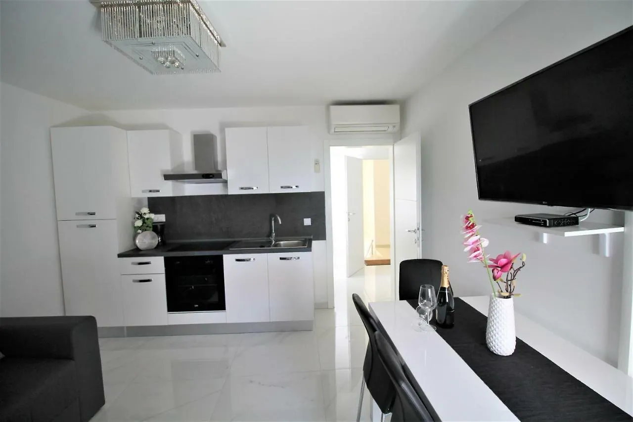 Arbel Apartments Porec 0*,  Croazia
