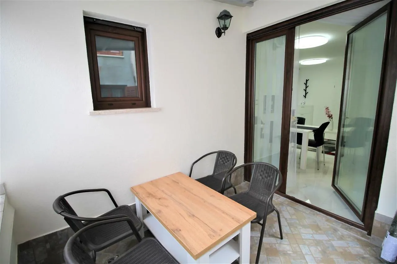 Arbel Apartments Porec